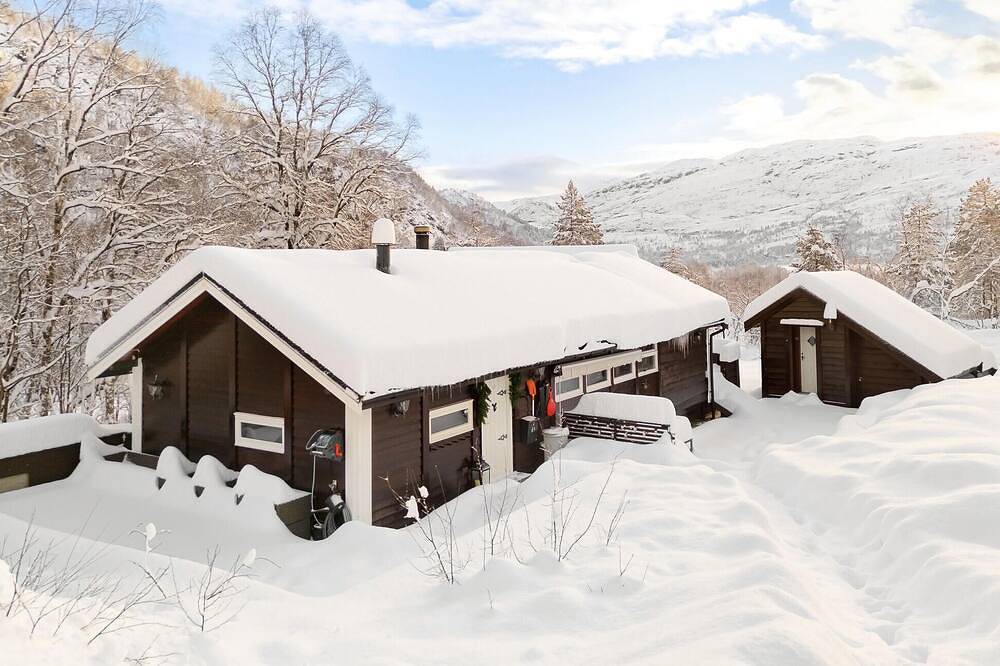 2 bedroom stunning home in Tysse in Samnanger