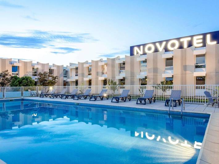 Hotel para 3 personas, con jardín y piscina, Se admiten mascotas - 1