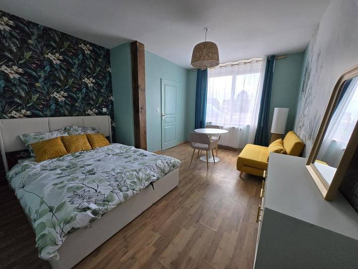 Gîte pour 4 personnes, avec terrasse et jardin dans Winnezeele