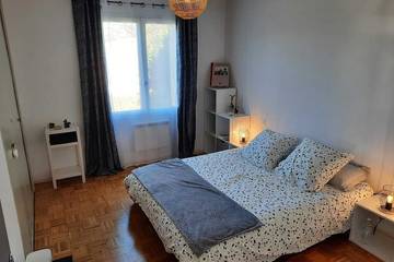 Gîte pour 6 personnes, avec terrasse et jardin à Richerenches