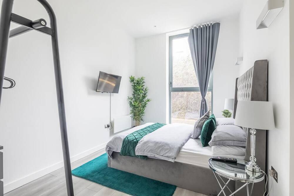 Ganze Wohnung, Entire rental unit in Linford Wood in Milton Keynes, Südostengland