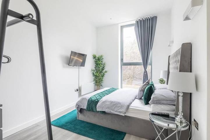 Ganze Wohnung, Entire rental unit in Linford Wood in Milton Keynes, Südostengland