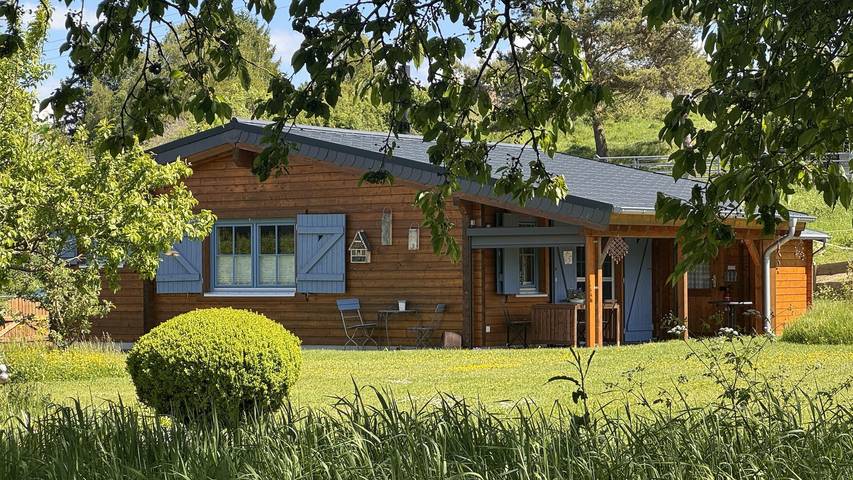 Chalet für 4 Personen, mit Garten, kinderfreundlich in der Eifel - 2