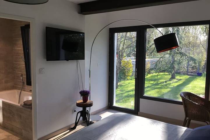 Location de vacances pour 6 personnes, avec jardin à Périgny - 3