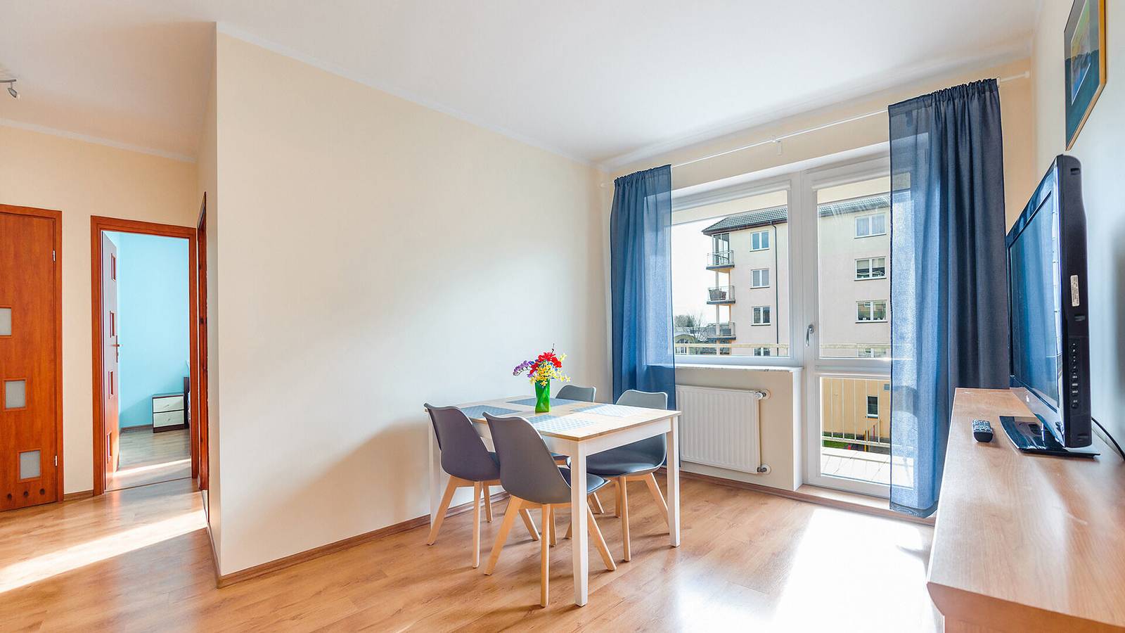 Cały apartament wypoczynkowy, Apartament wakacyjny dla 4 osób z balkon in Ustka, Morze Bałtyckie