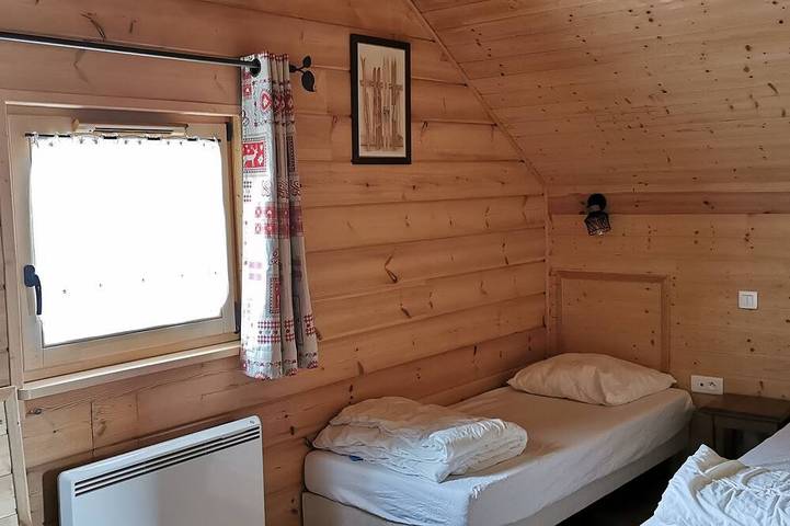 Chalet pour 12 personnes, avec piscine et terrasse dans La Joue du Loup - 3