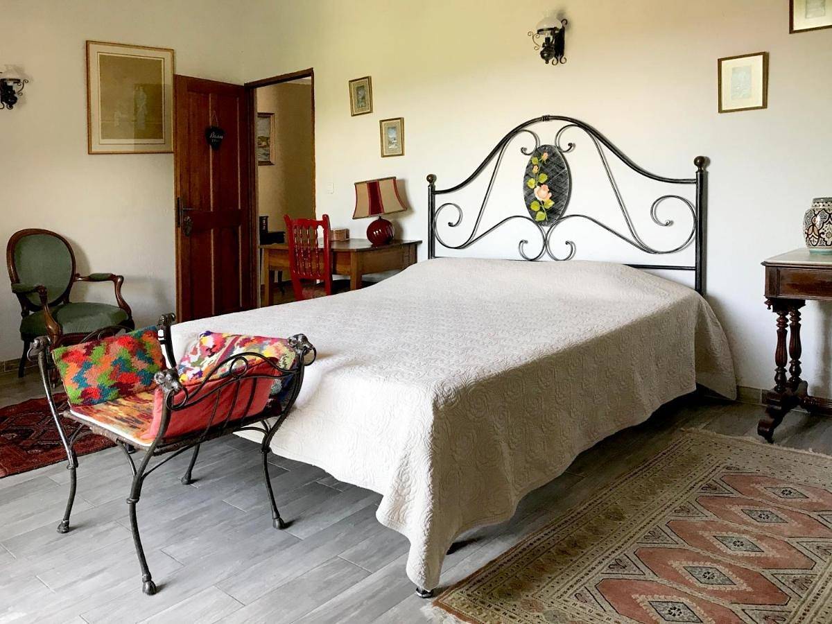 Double Room with Private Bathroom in Levie, Parc naturel régional de Corse