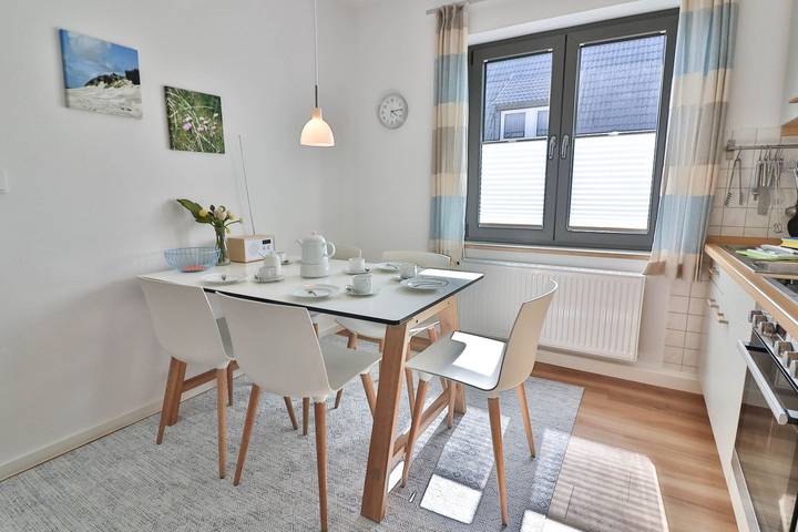 Ferienwohnung für 4 Personen, mit Ausblick und Garten auf Langeoog - 2