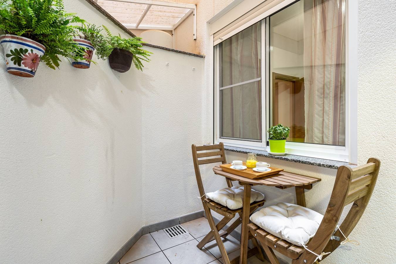 Ganze Wohnung, Ferienwohnung 'Ca La Mercè' mit Privatterrasse, Wlan und Klimaanlage in Terres de l'Ebre, Delta de l'Ebre