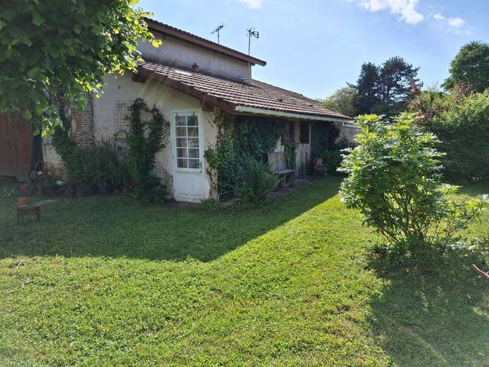 Gîte pour 3 personnes, avec jardin, animaux acceptés à Hinx (Landes)