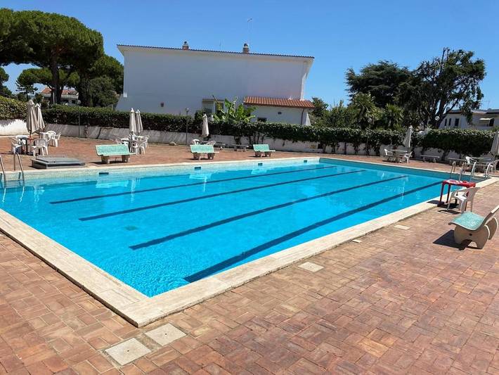 Apartamento de vacaciones para 4 personas, con balcón además de piscina y vistas - 1
