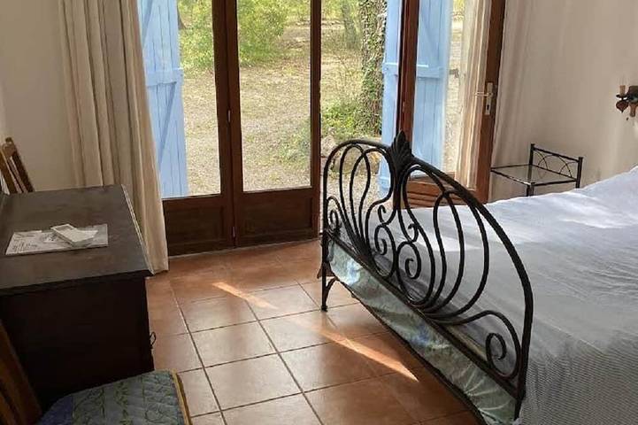 Location de vacances pour 8 personnes, avec terrasse et jardin à Seillans - 4