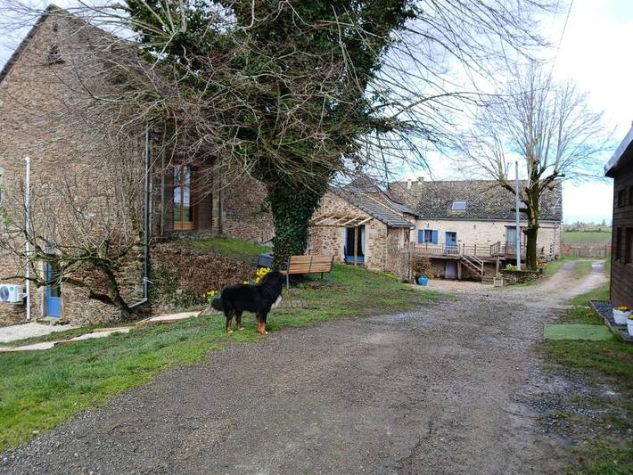 Chambre d’hôte pour 3 personnes, avec sauna ainsi que jacuzzi et jardin