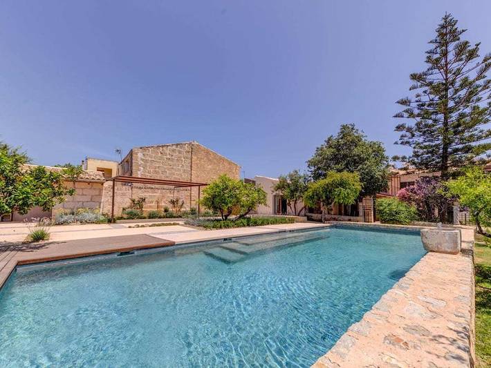 Chalet para 10 personas, con jardín y piscina - 1