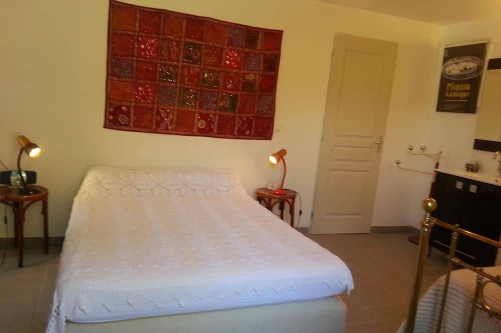 Appartement entier, Deux pièces pour 2 à 4 pers. tout neuf et très confortable in Villars-Colmars, Région Castellane