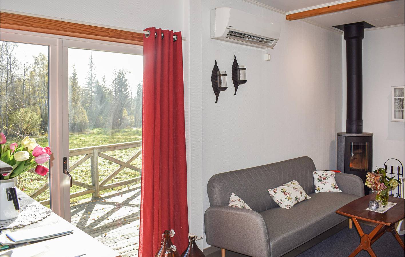 Ganze Ferienwohnung, Ferienwohnung für 6 Personen mit Terrasse in Hylte, Halland