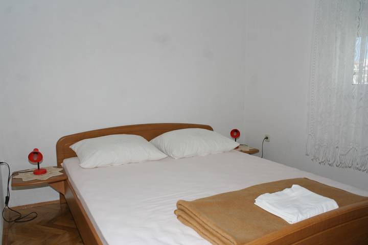 Apartament wakacyjny dla 3 osób, z balkon/ taras w Igrane