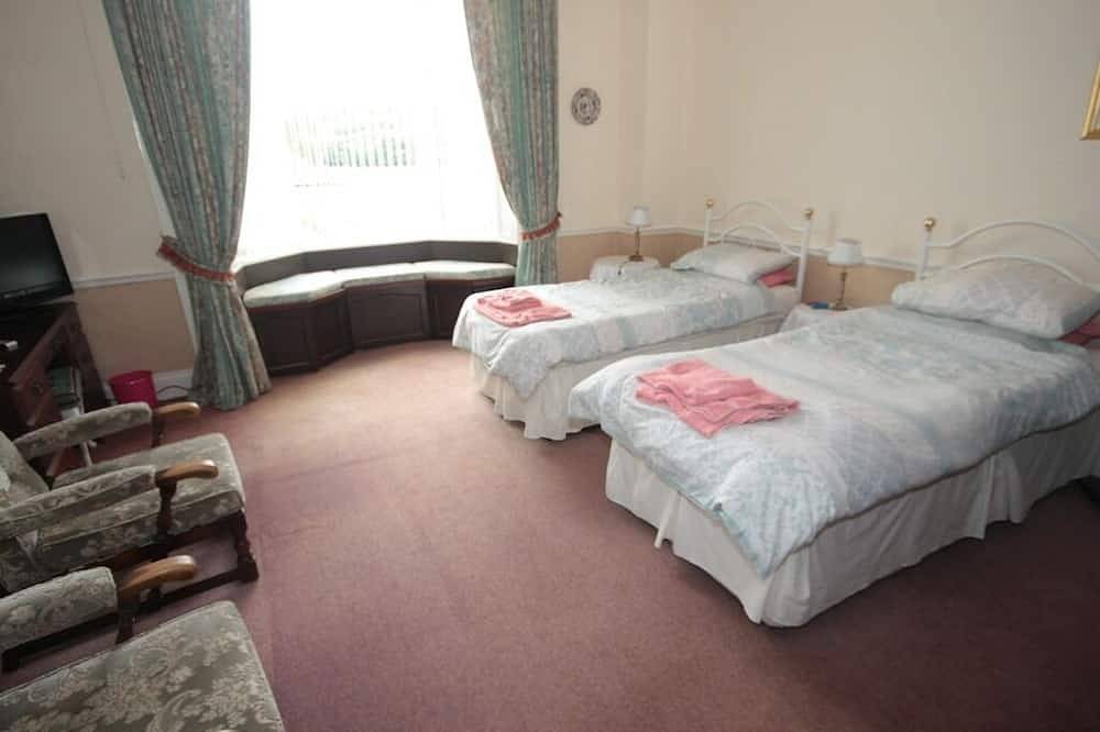 Entire apartment, Cottage Unit Ensuite with City View Sands House in Durham, County Durham