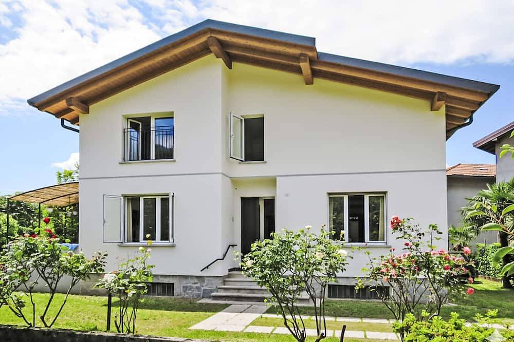 Villa Giulia in Dervio, Westelijke Orobie-Alpen
