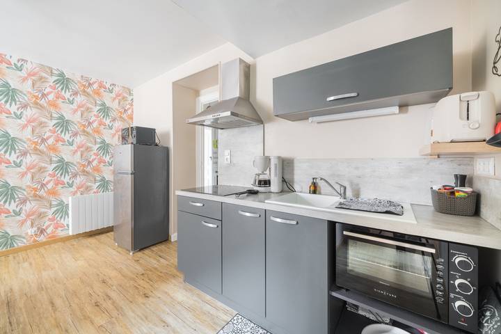 Gîte pour 4 personnes, avec balcon, animaux acceptés à Vals-les-Bains - 3