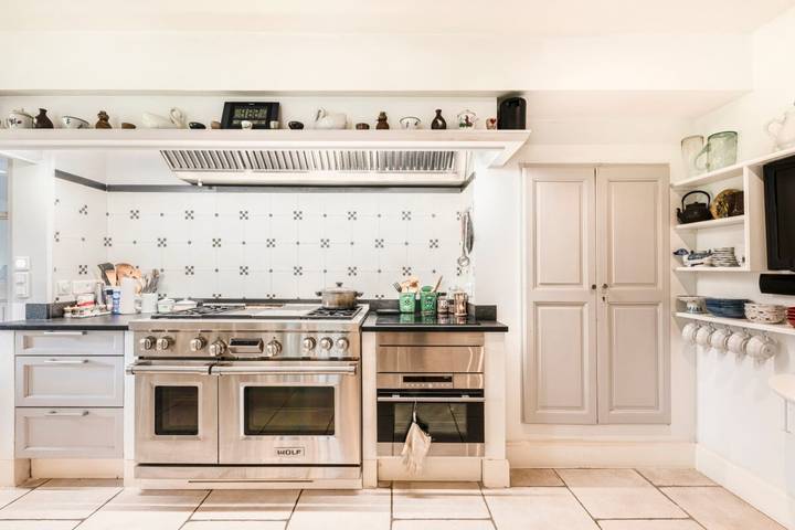 Beautiful Provencal Mas with swimming pool in Le Thor, Vaucluse