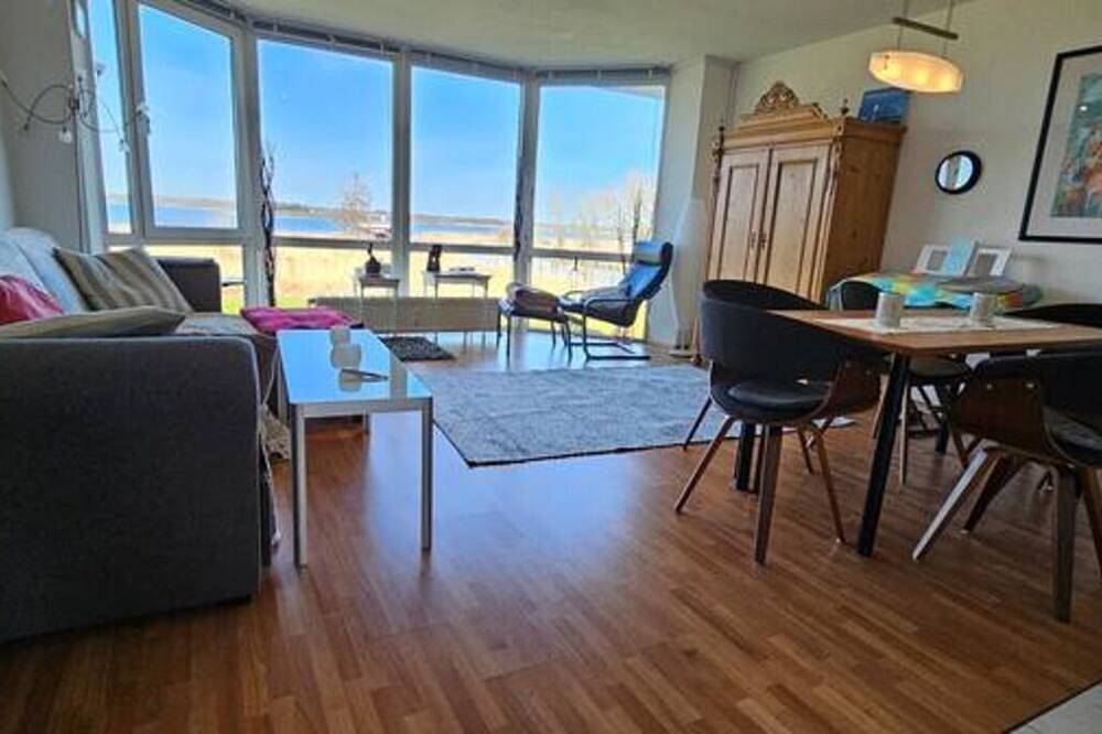 Ganze Wohnung, Ferienwohnung 2 am kleinen Hafen Wassergrundstück in Borgwedel, Schleswig & Umgebung