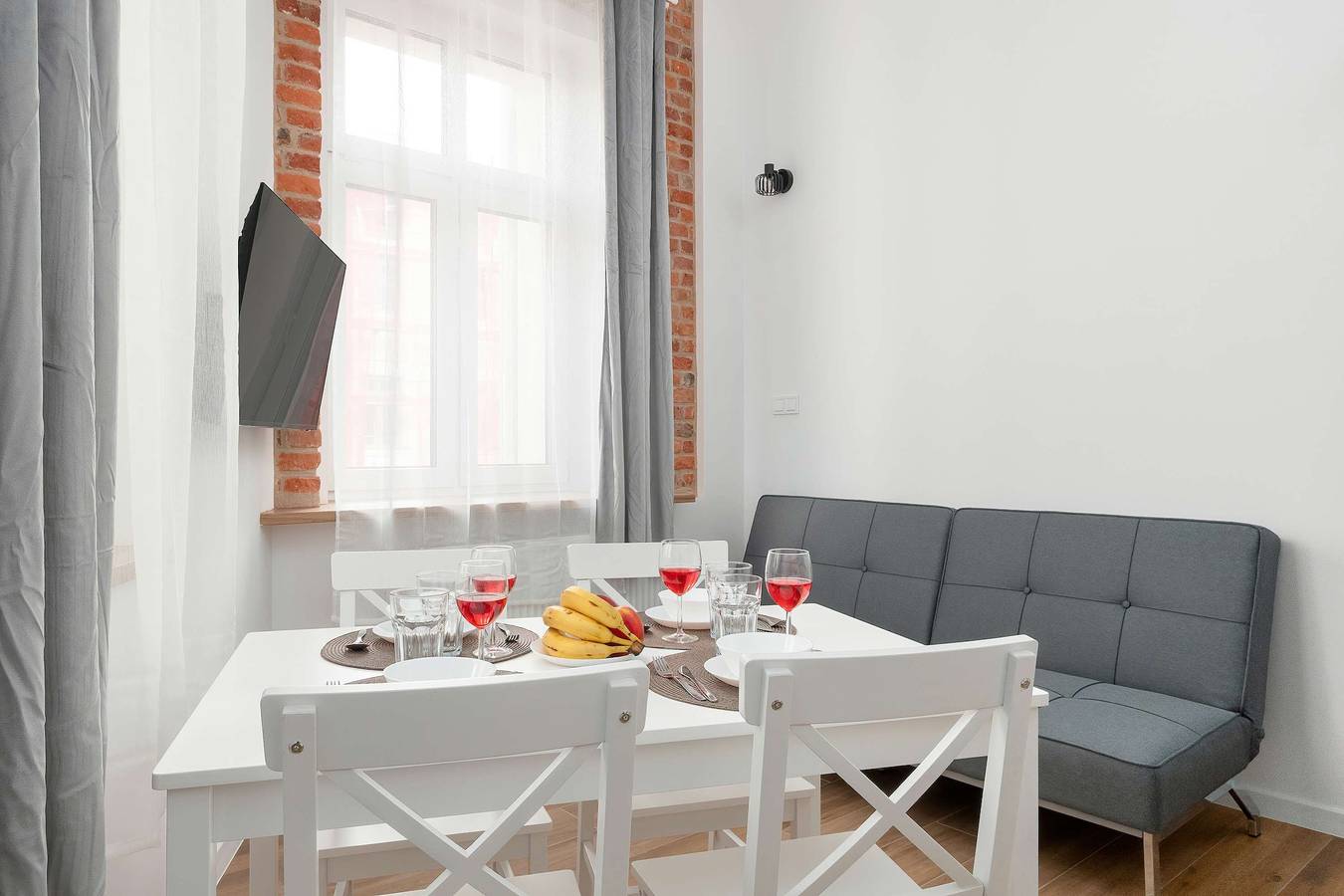 Ganzes Studio, Functional Studio with Mezzanine       d   Center in Łódź, Region Lodz