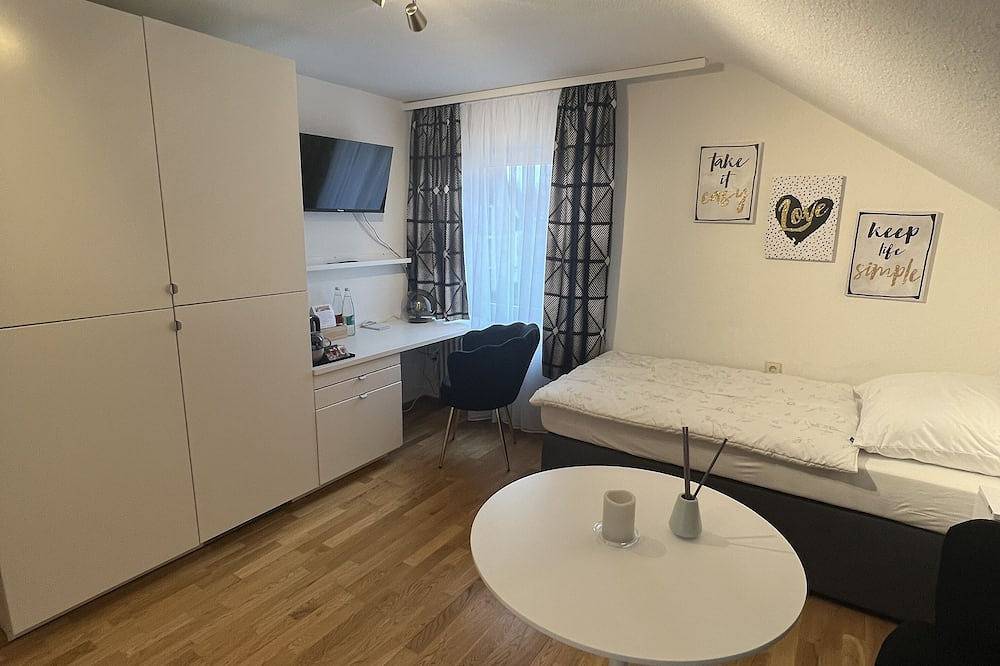 Ganze Wohnung, Schönes Zimmer mit Integriertem Bad - Ideal für Geschäftsreisen in Ulm, Schwaben