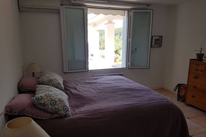 Charmante Villa 4 Chambres, Piscine et Superbe vue in Éguilles, Region de Aix-en-Provence