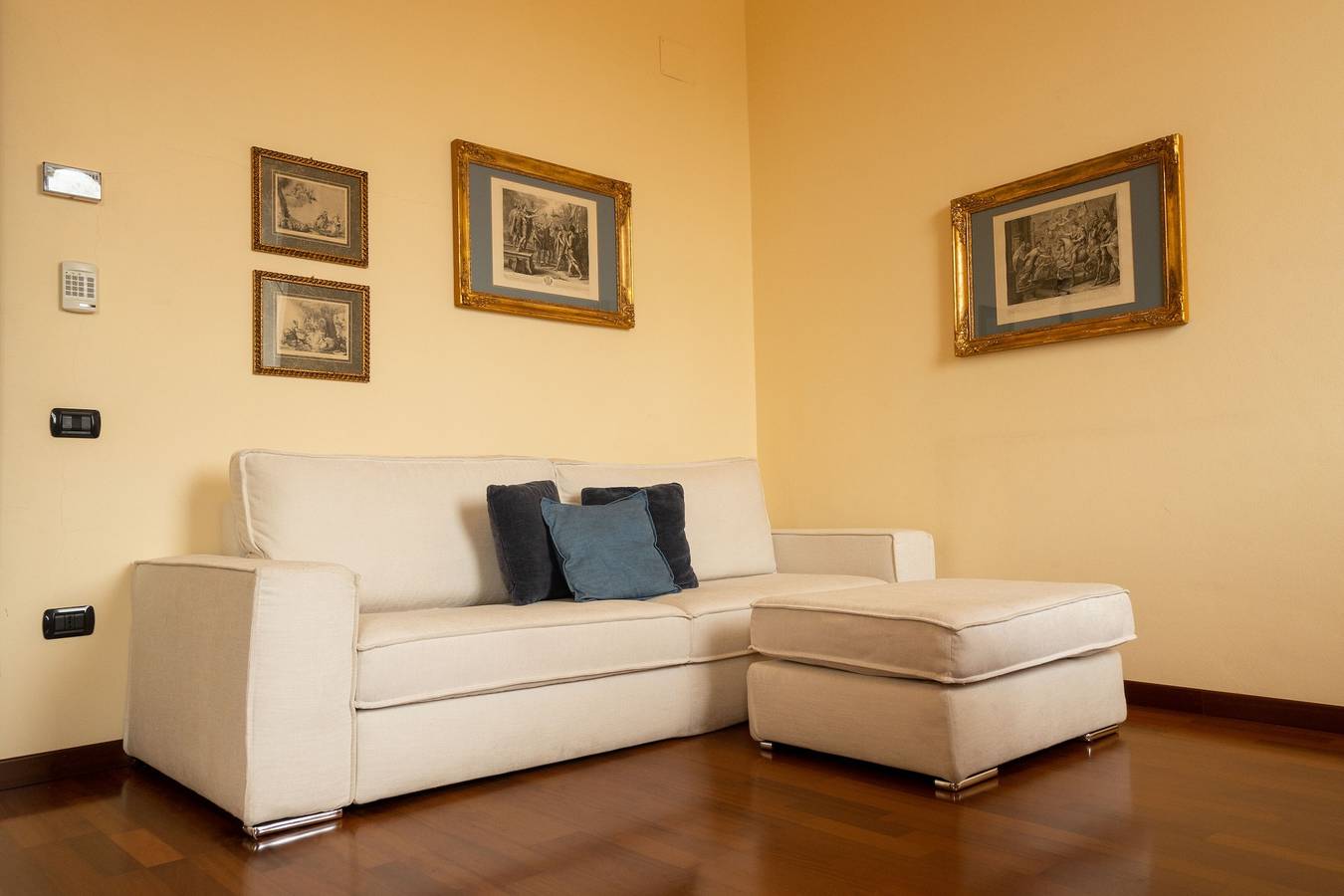 Apartamento entero, Apartamento 'Lucca Storica' con terraza privada, balcón y Wi-Fi in Lucca, Provincia de Lucca