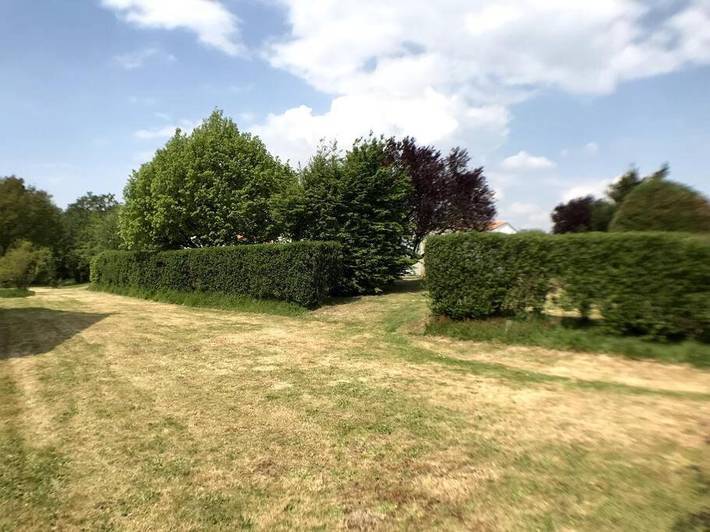 Location de vacances pour 8 personnes, avec terrasse et jardin à Landevieille - 3