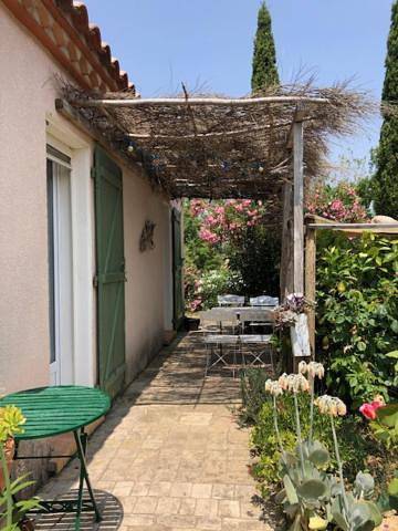 Location de vacances pour 4 personnes, avec jardin ainsi que vue et terrasse, animaux acceptés dans Réserve africaine de Sigean - 3