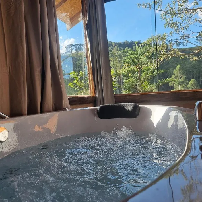 Chalet pour 2 personnes, avec vue ainsi que jardin et balcon - 1