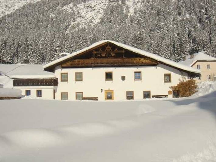 Ferienhaus für 4 Personen, mit Terrasse und Garten sowie Ausblick in Leutasch