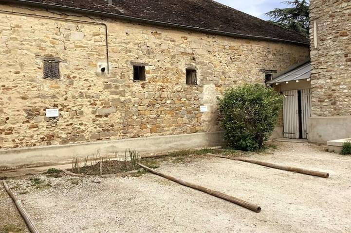 Ganze Wohnung, Appartement Avec Terrasse en Cœur de Barbizon in Barbizon, Parc naturel régional du Gâtinais français