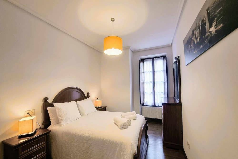 Entire apartment, Apartamento Mercaderes in Llanes, Costa Verde (Spain)