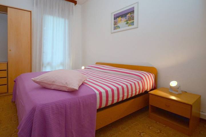 Apartamento entero, Cómoda casa familiar enclavada en la vegetación. in Lignano Pineta, Lignano Sabbiadoro
