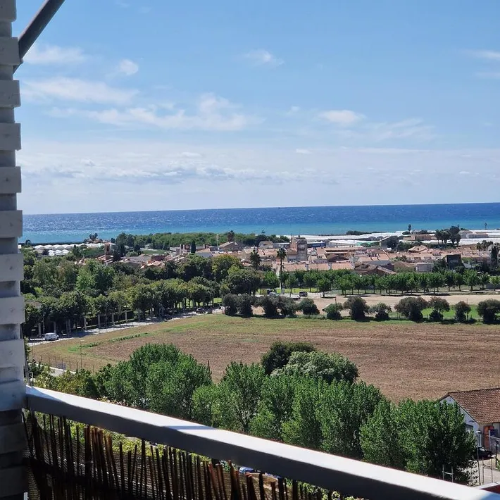 Apartamento de vacaciones para 2 personas, con vistas y jardín además de piscina y piscina para niños - 1