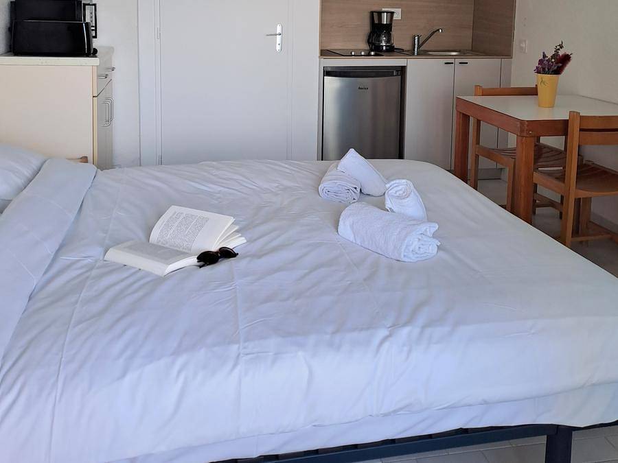 Vvf Hyères Presqu'île de Giens - Appartement 2 personnes - 1 pièce - accueil lit bébé impossible in Hyeres, Parc national de Port-Cros