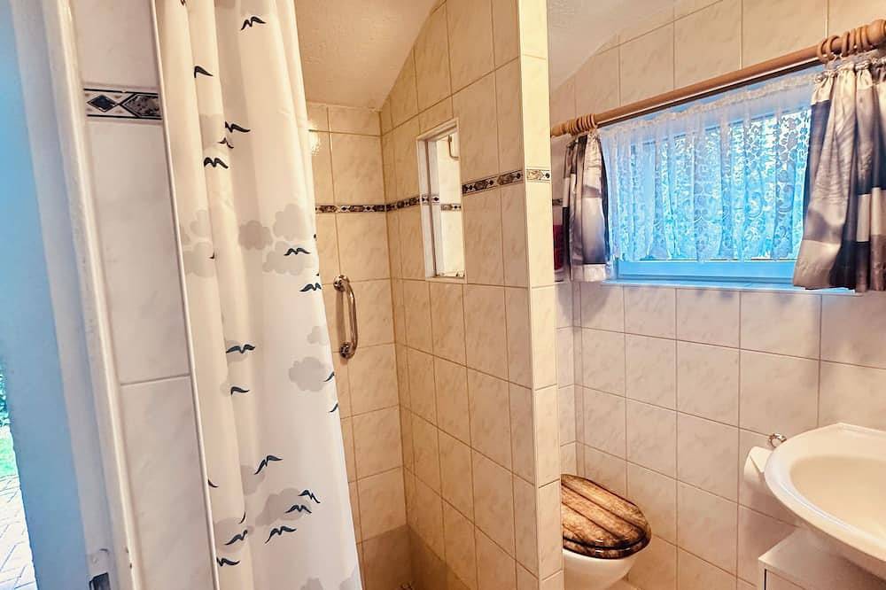 Ganze Wohnung, Ferienwohnung Nettelbeck- 2 Sz Ferienwohnung mit Zugang zum See in Altglobsow, Großwoltersdorf
