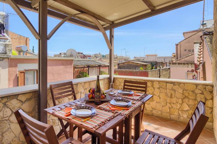 Ferienwohnung für 5 Personen, mit Balkon in Cagliari - 2