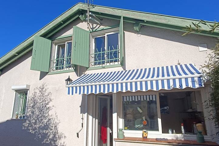 Location de vacances pour 4 personnes, avec Terrasse et Jardin à Mercus-Garrabet