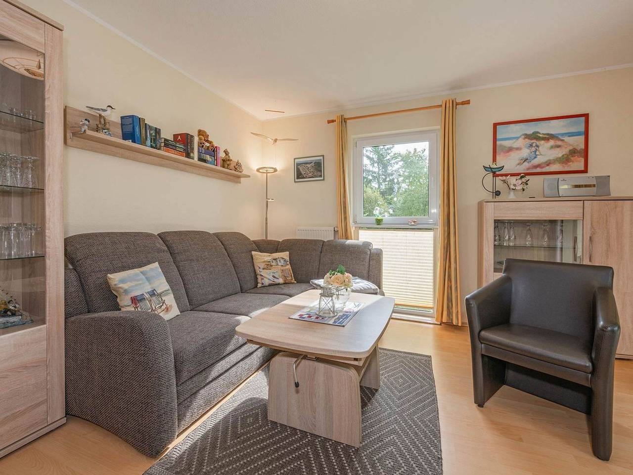 Ganze Ferienwohnung, Ostseetrio Haus 2 - 08 - Ostseetrio Haus 2 - 08 - schönes Domizil mit Terrasse und Strandkorb in Zinnowitz, Usedomer Norden