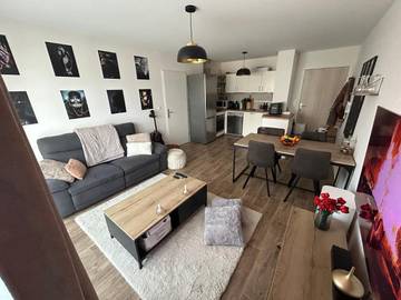 Gîte pour 4 personnes, avec balcon à Longvic