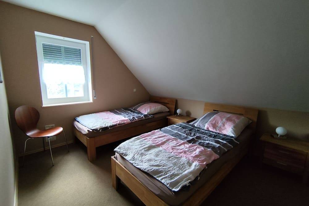 All In! allergenarm, familienfreundlich, zentral mit Sauna und Gästefahrrädern in Oldeburg, Südbrookmerland