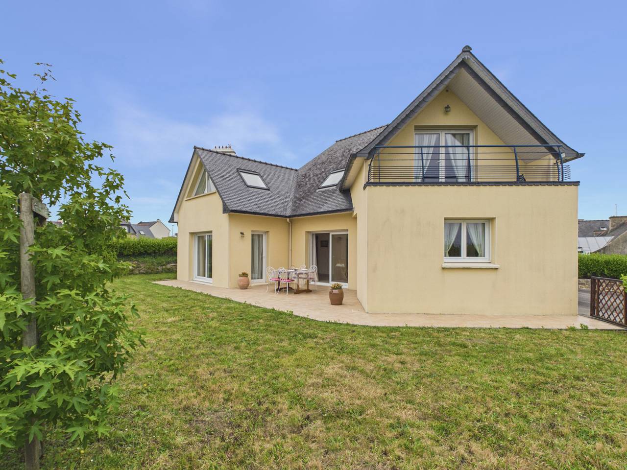 Plage à pied, spacieuse maison avec jardin in Lilia, Plouguerneau