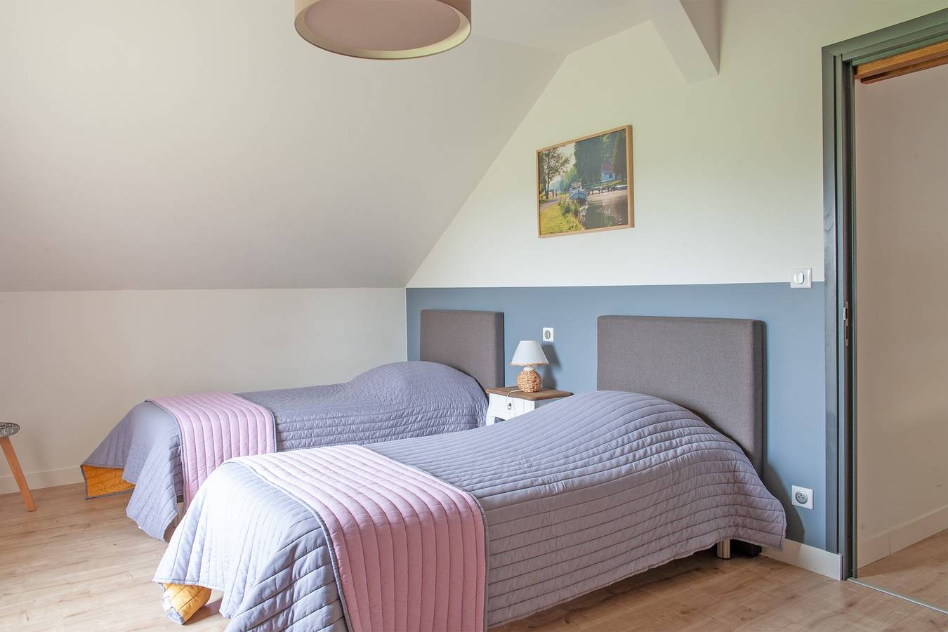 Le Cheval Blanc - Proche Amiens, grand jardin in Montdidier region