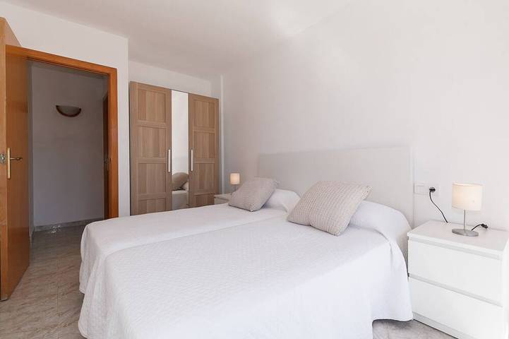 Entire apartment, Beachfront apartment perfect for small families · Uhc Arco Del Sol 165 in Platja de l'Arenal (Vandellòs i l'Hospitalet de l'Infant), Vandellòs i l'Hospitalet de l'Infant