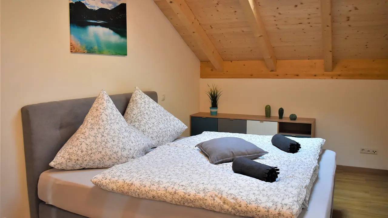 Ganze Ferienwohnung, Ferienwohnung für 4 Personen (80 m²) in Rosenheim in Rosenheim, Oberbayern