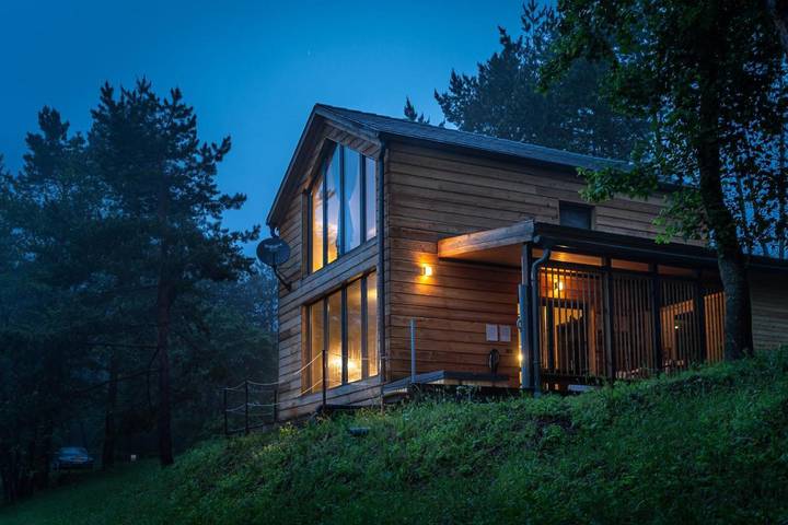Chalet für 4 Personen, mit Terrasse und Whirlpool sowie Garten und Sauna in Ungarn